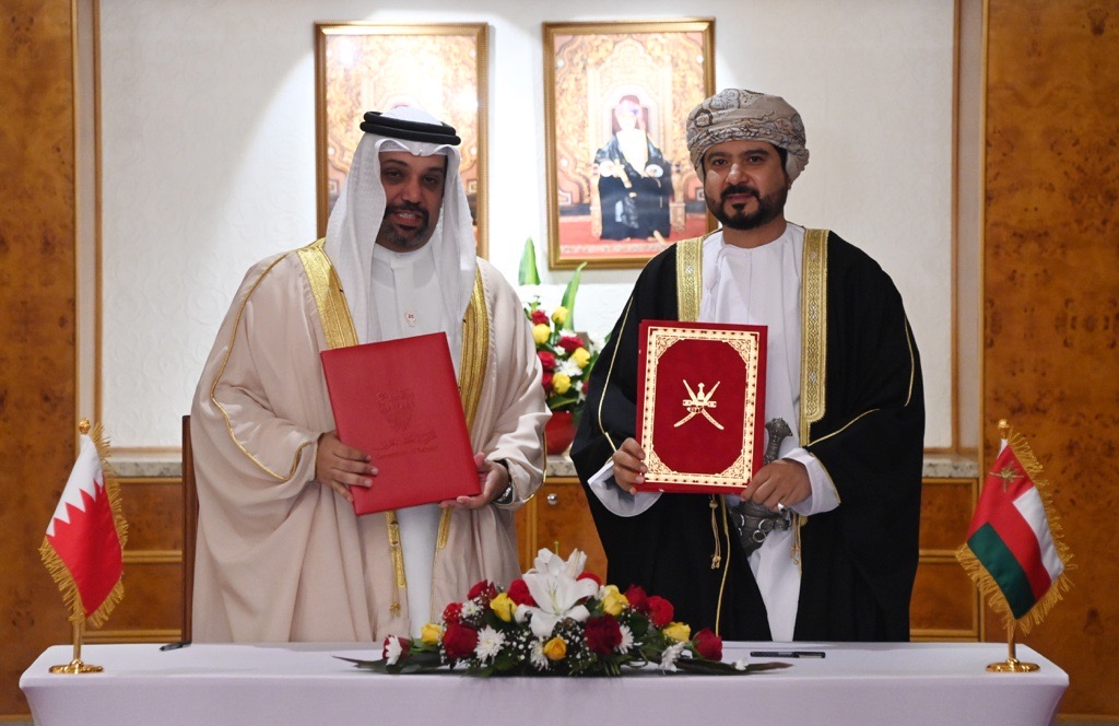 During His Majesty the King’s state visit to the Sultanate of Oman Bahrain and Oman Sign an MoU to Boost Investment Cooperation